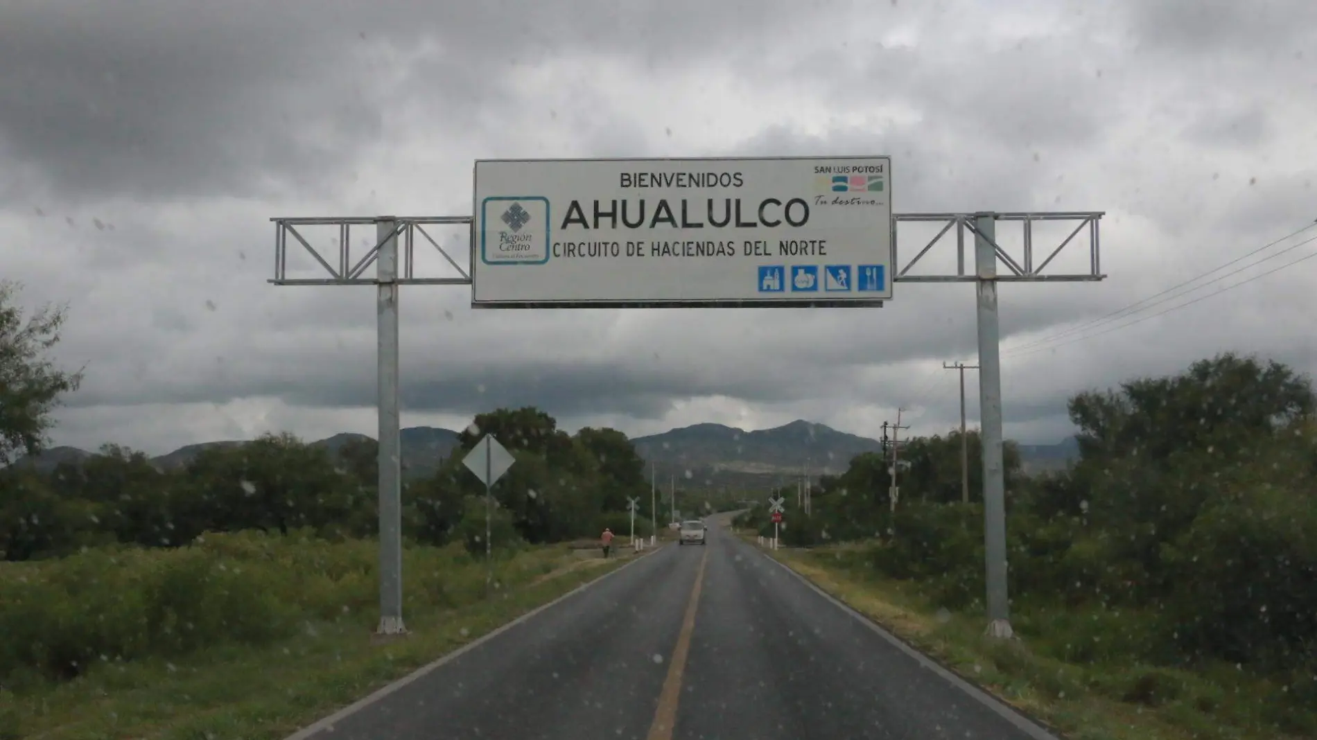 Grietas en Ahualulco